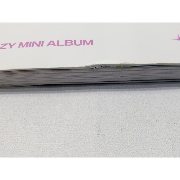 Itzy CheckMate - Itzy Mini Album- Version: LIA (2022, Target Exclusive, KPop) - Picture 4 of 9